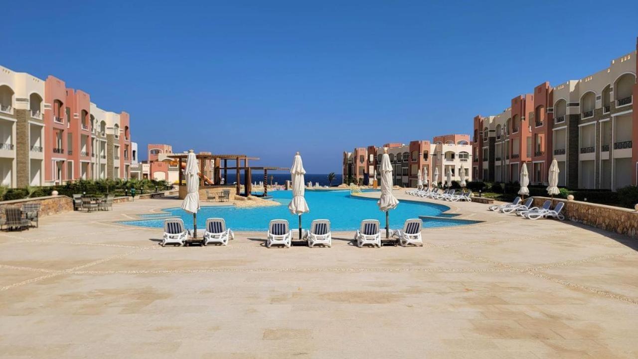 Oyster Bay Beach Resort Abu Dabab Exterior foto